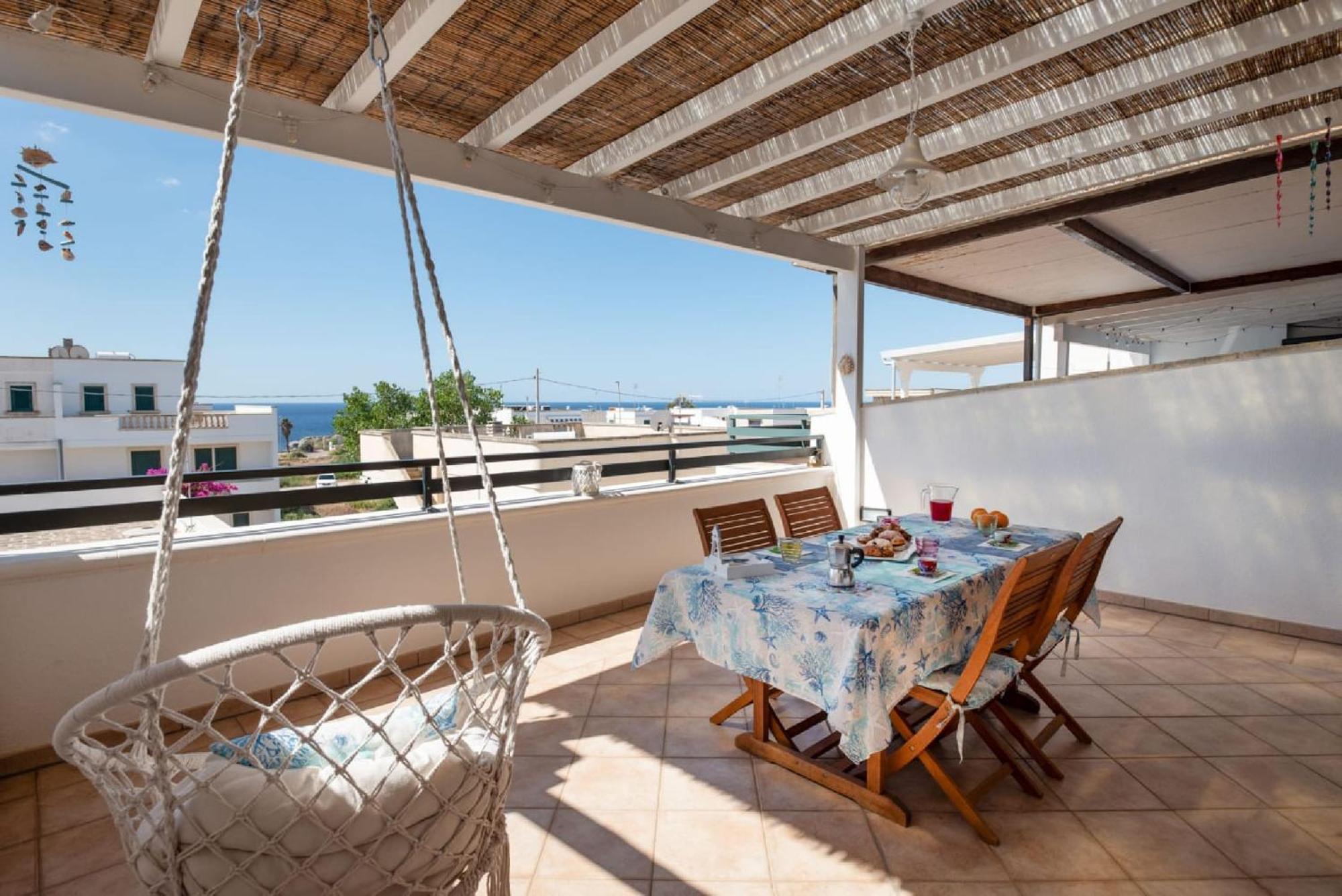 Casa Vacanze Orlando - Con Veranda Vista Mare A 200M Dal Mare 레우카 외부 사진